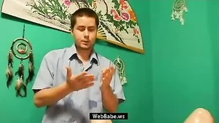 Шальная самка кайфует от вагинальной дрочки