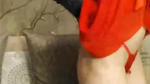 Зажигательная курва Ognennaya смачно трахает анал