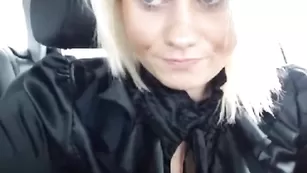 jesydiamond любит дрочить в машине