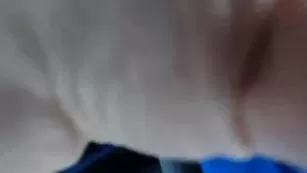 jesydiamond мацает сиськи сидя в авто