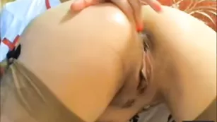 Импозантная самка starsweet наминает бритые отверстия