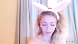 Грудастая пассия nicolestar позирует в трусиках