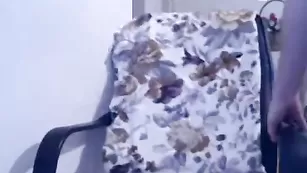 Шальная брюнетка Ginge_4you трахает оба отверстия