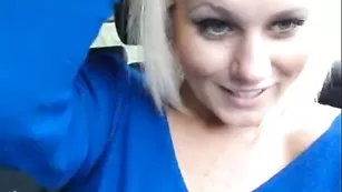 jesydiamond показала сиськи на автостраде