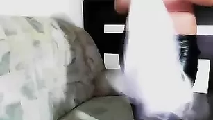 Строптивая брюнетка DreamJada заценила сисяндры