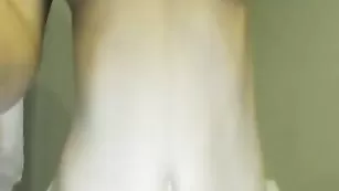 AndreaBabie стройная телка с большими сиськами