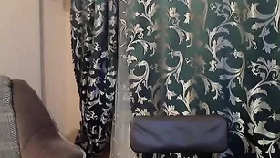 Большегрудая малышка diana1987 демонстрирует формы