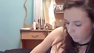 Восхитительная баба Кetrinelit обнажает свои прелести