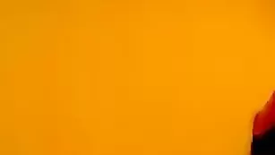 Смазливая пассия Jullietta хвастается сочными титьками