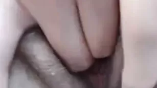 jesydiamond показывает свой сквирт оргазм