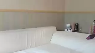 Красивые бляди Arisha и Marisha шалят в 69 позе