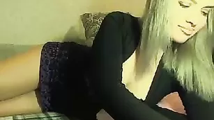 Желанная самка MilenaPretty чудно трахает влагалище