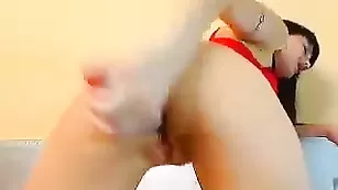 Роскошная курва Vanila жестко глотает страпон