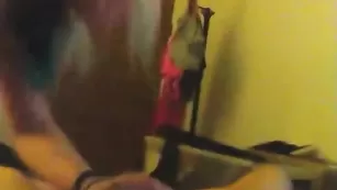 Светловолосая шалава Virgin делает качественный минет