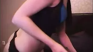 AnabeleX очаровательная красотка с резиновым членом