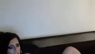 Милая парочка Cakkkes69 занимается межрасовым сексом