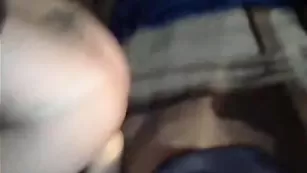 Сочная телочка Dashulya ласкает бритую пизду