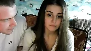 Молодая брюнетка трахается с хахалем SexyGirl9494