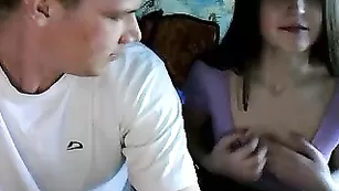 Молодая брюнетка трахается с хахалем SexyGirl9494