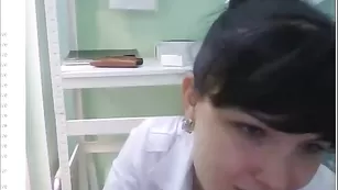 Бесподобная самка irisha19 дрочит в аптеке