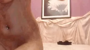 Красивая детка NickAndMaya делает минет и трахается