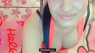 Импозантная курва zabava18 ласкает красивые груди