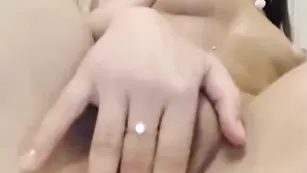 Роскошная vipkiska4u мастурбирует на вебку