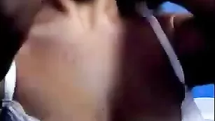 Загорелая красотка Fantasy ласкает бритую пизду