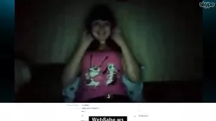 Русская шлюха ксюша вертит большой попой