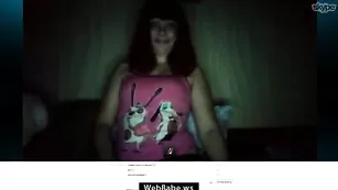 Русская шлюха ксюша вертит большой попой