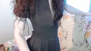 Красивая пассия littleann позирует в чулочках