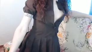 Красивая пассия littleann позирует в чулочках