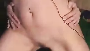 Порочная жрица Blackfox чпокает себя в попу