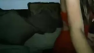 Пошлая чертовка starfuckkers оголяет сочную грудь