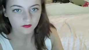 Похотливая рунетка aaaalisaaaa ласкает аппетитные сиськи