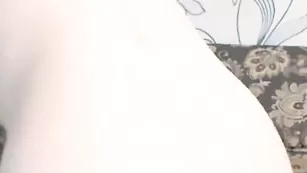 Милая сучка nightwish20 трахает письку и попку