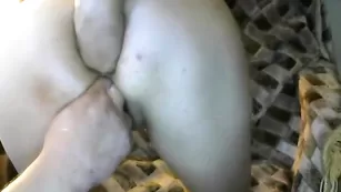 Похотливая сука sonte4u наслаждается глубоким фистингом