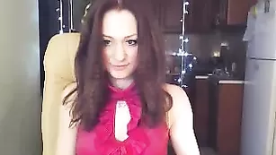 Сногсшибательная цаца PJgirl сует руку в пизду