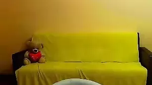 Горячая пышечка klybni4ka1 наминает крупные сиськи