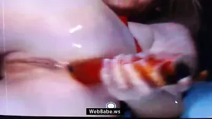 Сексуальная блонда jhaime жестко дрочит очко