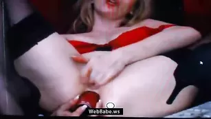 Сексуальная блонда jhaime жестко дрочит очко