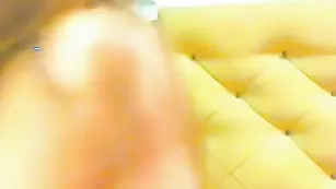 Ажурная барышня fabiana трахает дырочки пальчиками