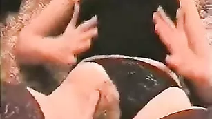 Русская сука Ольга в ретро порнушке