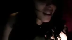 Черноволосая цыпочка lady_ell_devi общается во фри чате