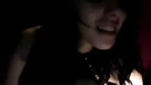 Черноволосая цыпочка lady_ell_devi общается во фри чате