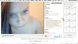 Пылкая чикса viki69 показывает натуральные сиси