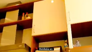 Пошлая цыпочка vikii69 демонстрирует аппетитное тело