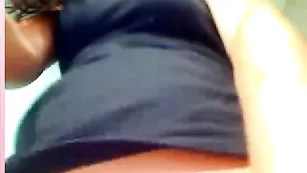 Русская шлендра vcosmosv нежно мастурбирует пизду