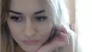 Изысканная сука sweettylips вертит сочной попой