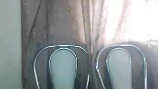 Харизматичная сука 2kiski вываливает большие сиськи